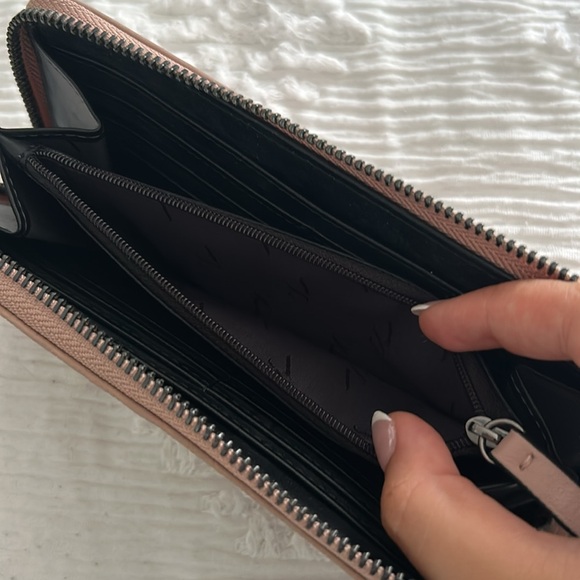 Nude pink wristlist - Picture 4 of 5